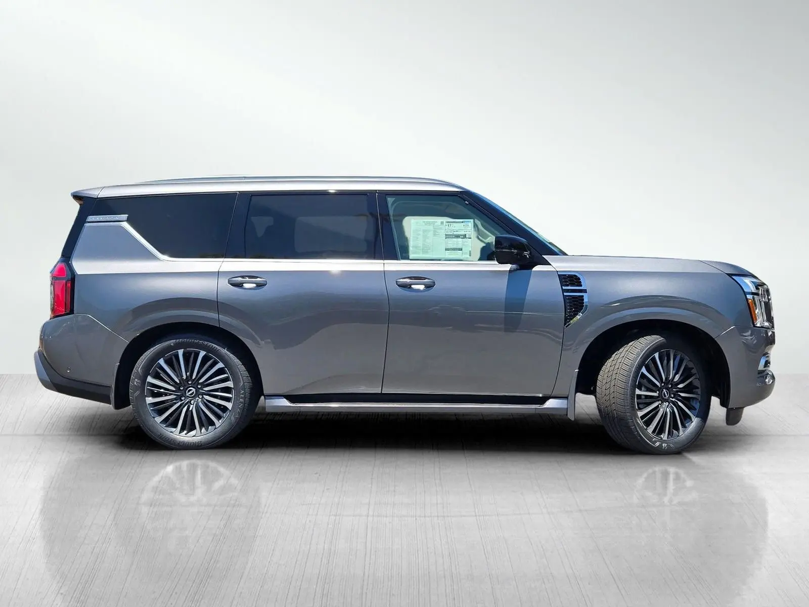 2025 Nissan Armada Platinum Reserve photo 3