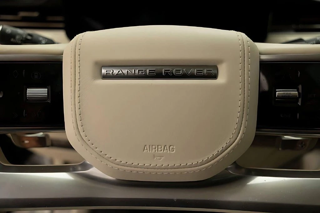 2025 Land Rover Range Rover Autobiography - Photo 37