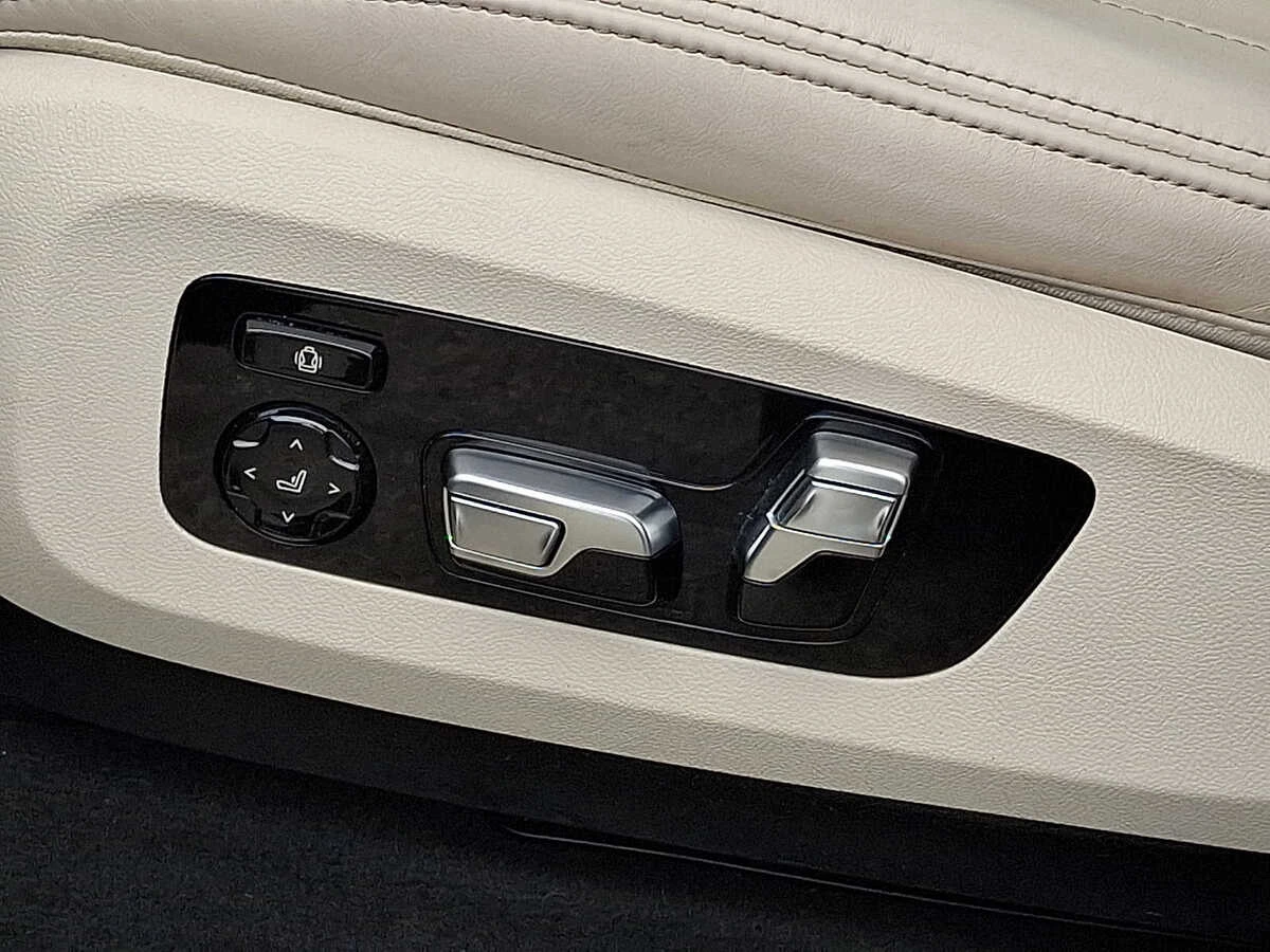 2024 BMW X5 M60i - Photo 11