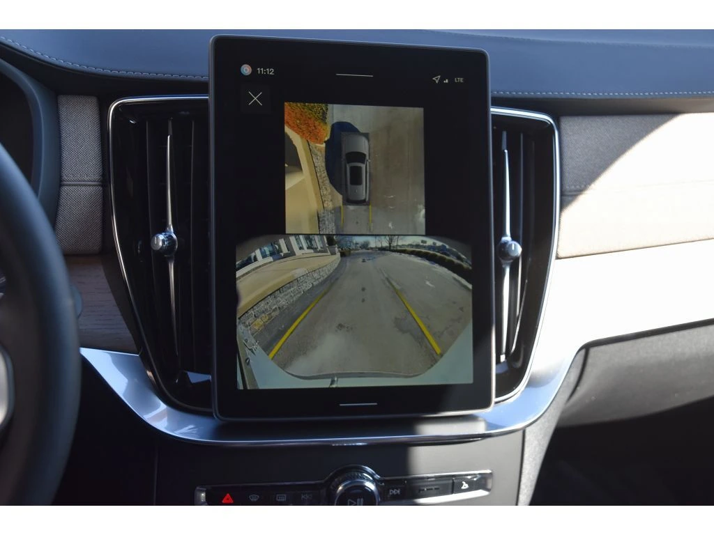 2026 Volvo - image 21