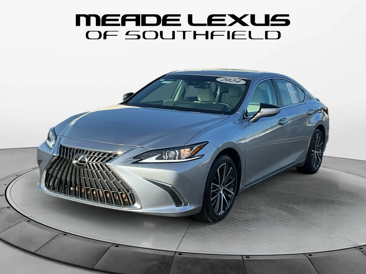 2024 Lexus ES 350's photo
