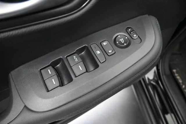 2026 Honda HR-V LX - Photo 13