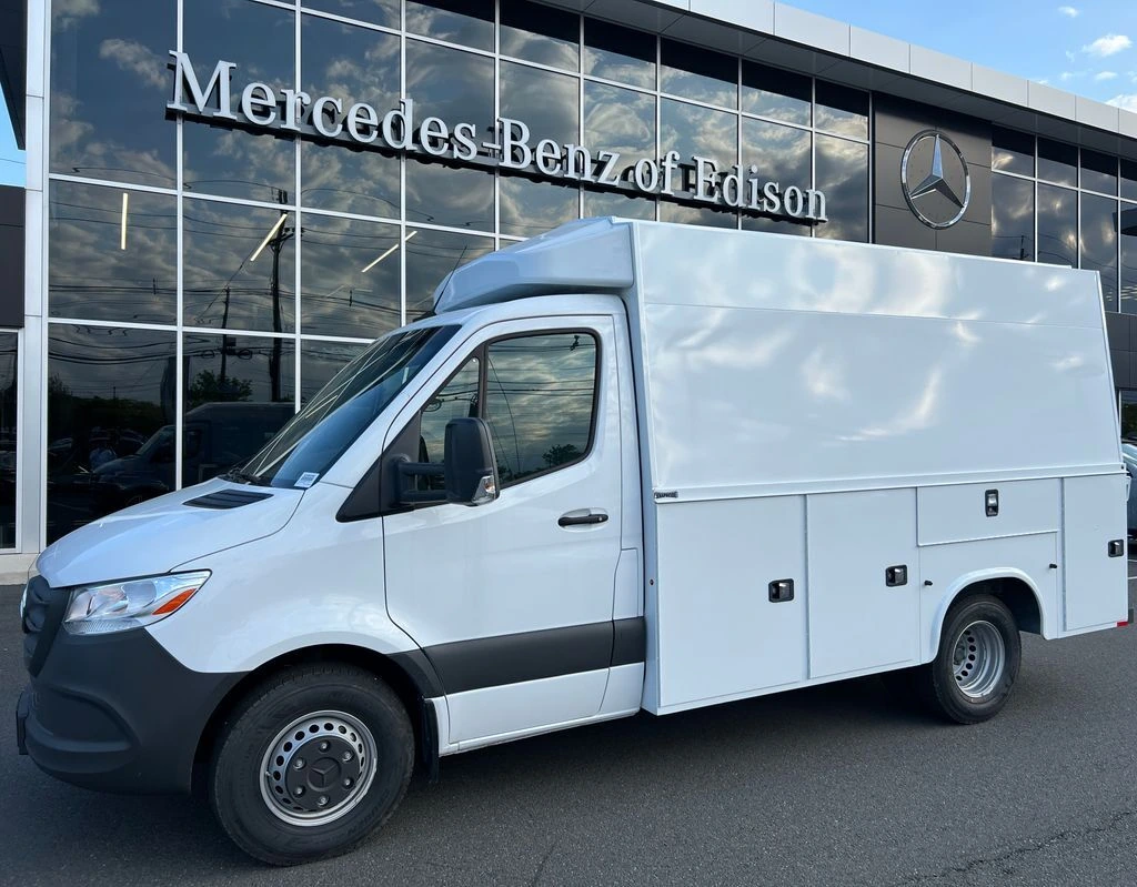 2025 Mercedes-Benz Sprinter Cab Chassis Base