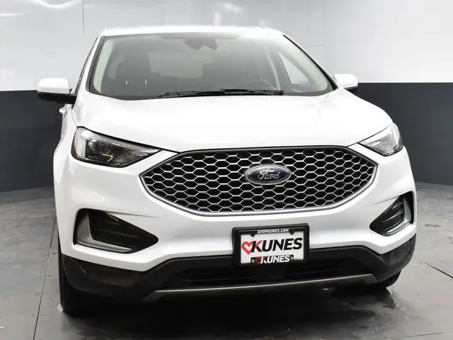 Used 2023 Ford Edge SEL with VIN 2FMPK4J90PBA35865 for sale in Belvidere, IL