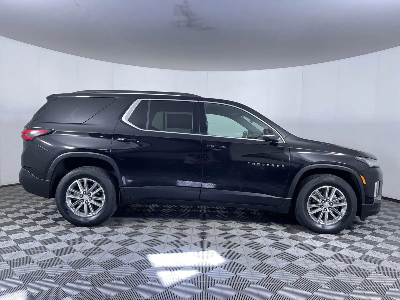 2023 Chevrolet Traverse Leather photo 9