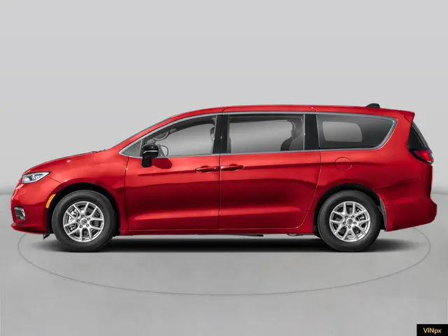 2026 Chrysler Pacifica photo 3