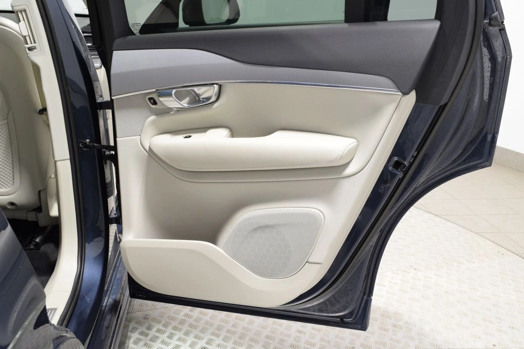 2023 Volvo XC90 Core - Photo 29