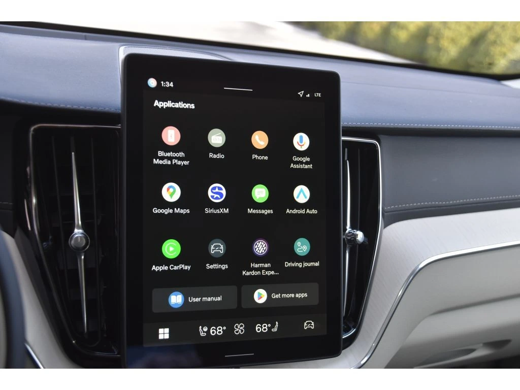 2026 Volvo - image 19