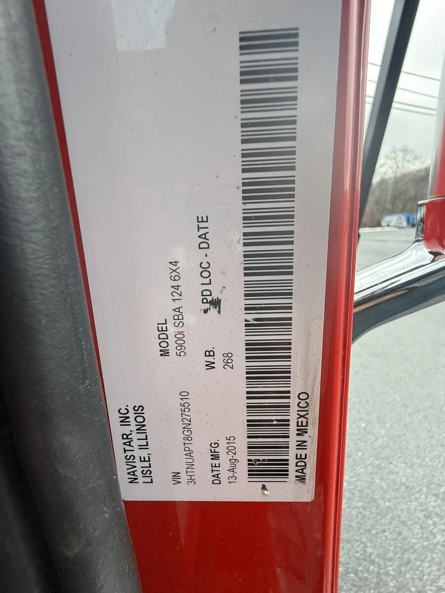 2016 International - image 21