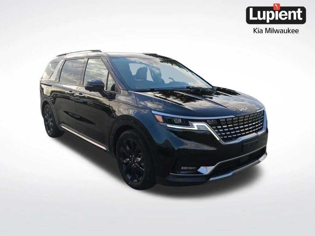 2024 Kia Sedona SX's photo