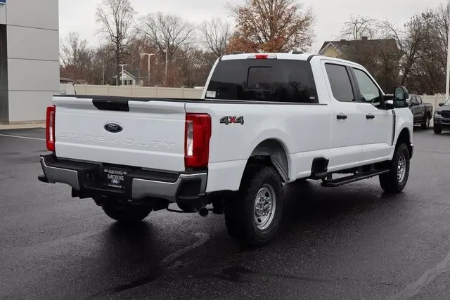 2026 Ford F-250 photo 3