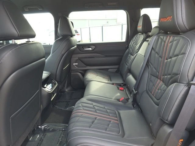 2026 Nissan Armada PRO-4X - Photo 26