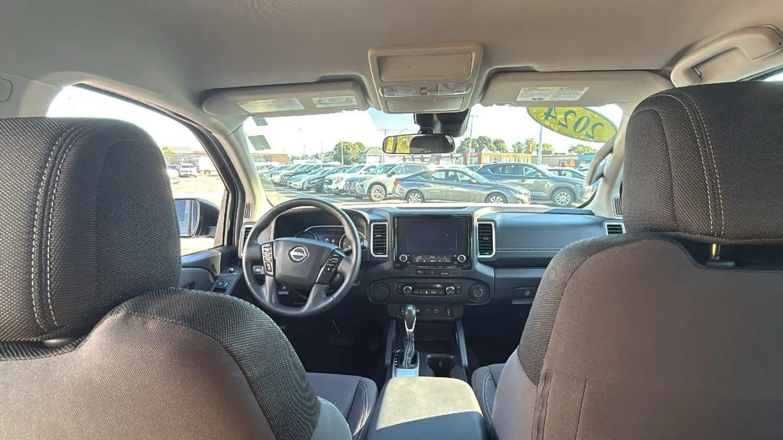 2024 Nissan Frontier SV photo 18