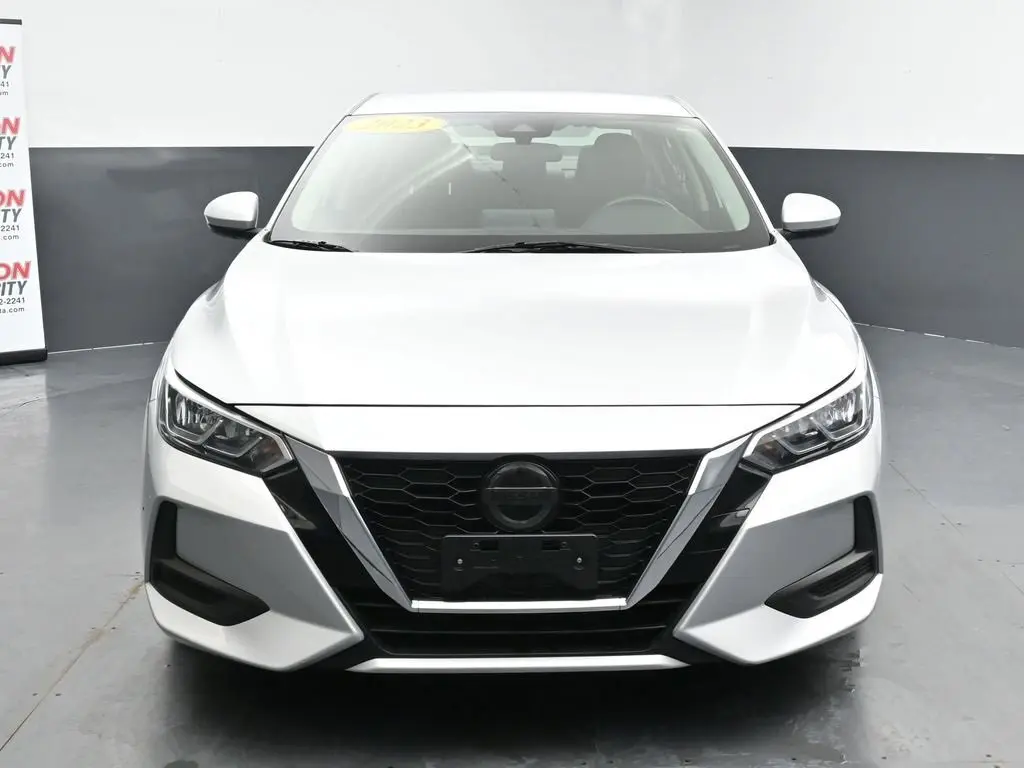 2023 Nissan Sentra SV photo 3