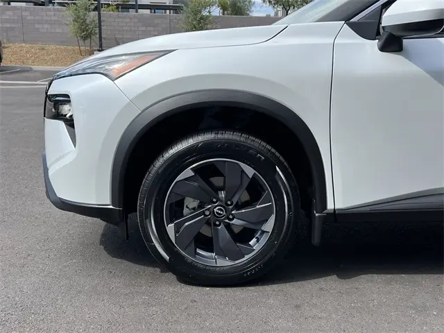 2026 Nissan Rogue SV photo 25