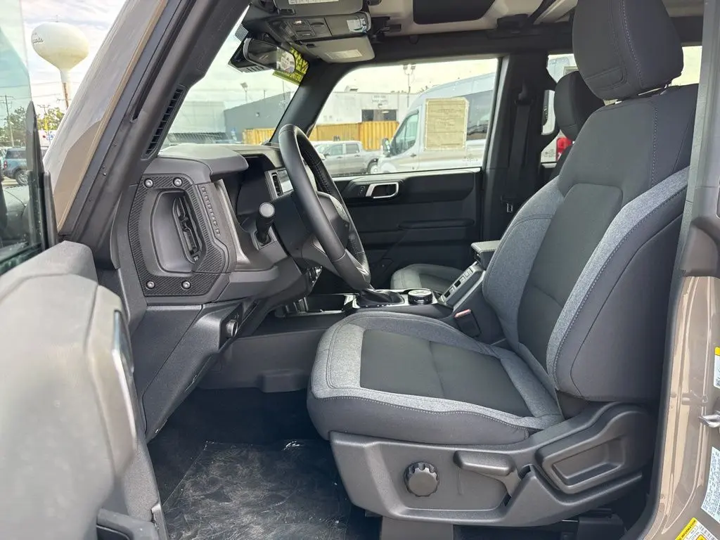 2025 Ford Bronco Big Bend photo 26