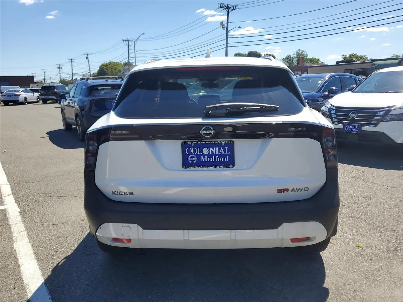 2025 Nissan Kicks SR photo 5