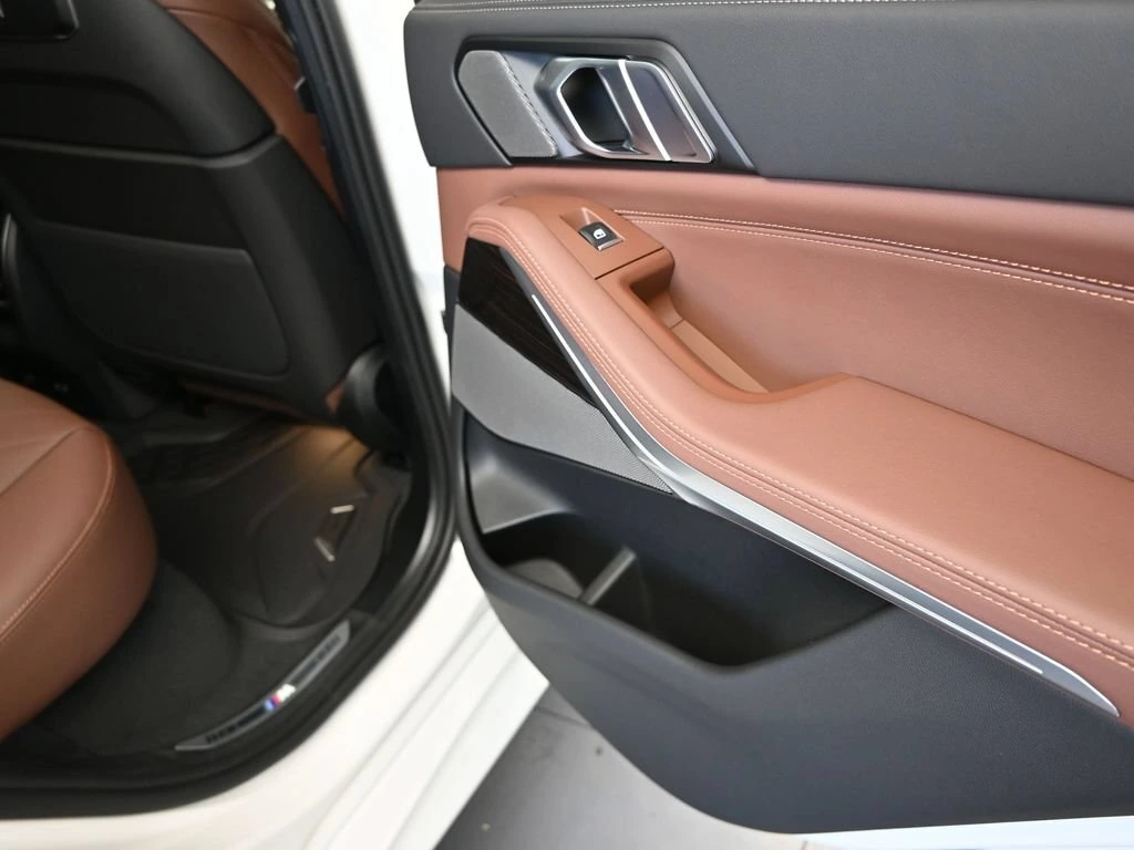 2026 BMW X5 50e - Photo 21