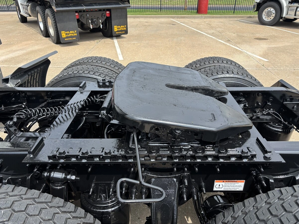 2025 Freightliner Cascadia — photo 7