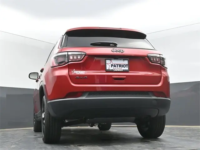 2026 Jeep Compass Latitude photo 41
