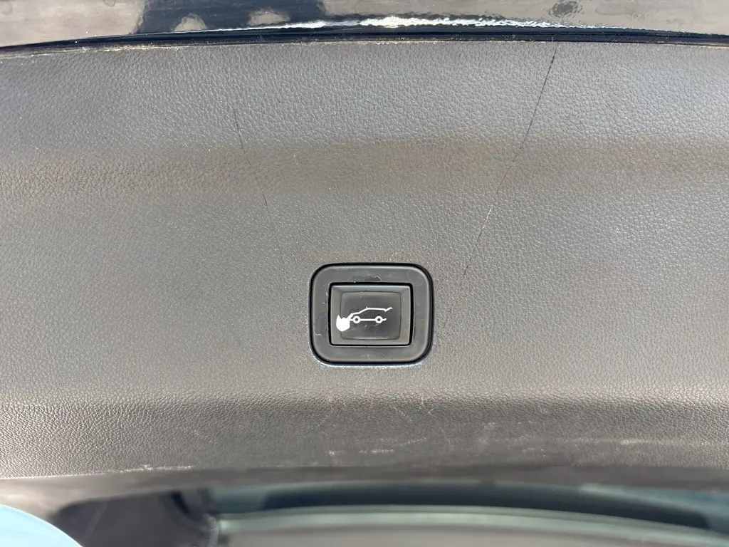 2021 Gmc Yukon Denali photo 36