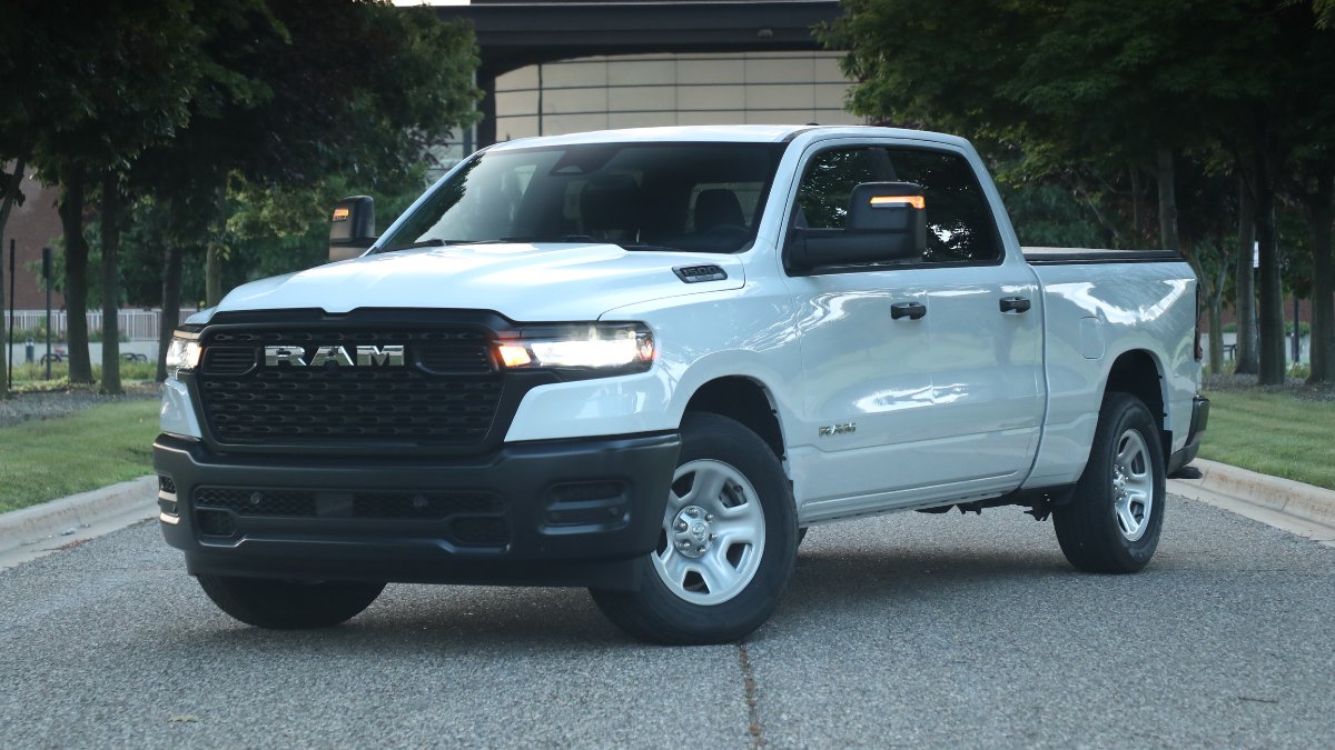 2025 RAM 1500 Exterior Driver Side Front Profile