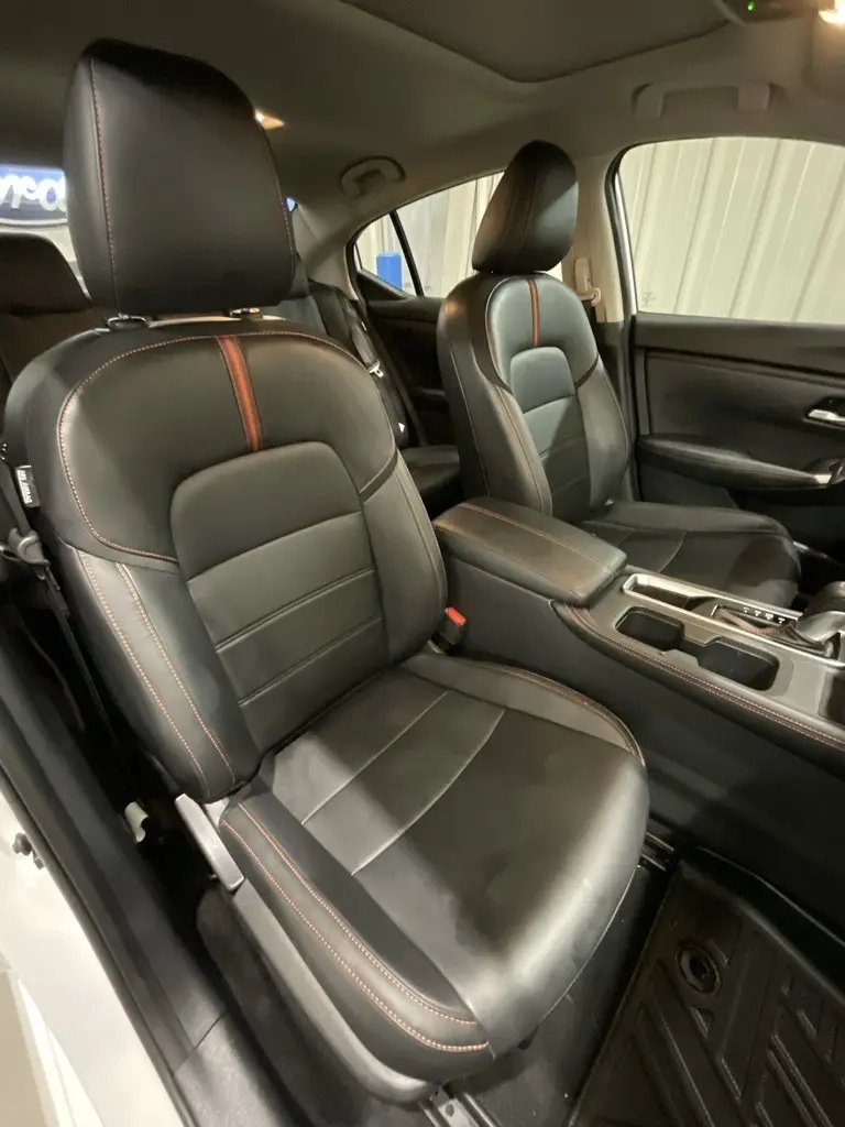 2024 Nissan Sentra SR photo 12