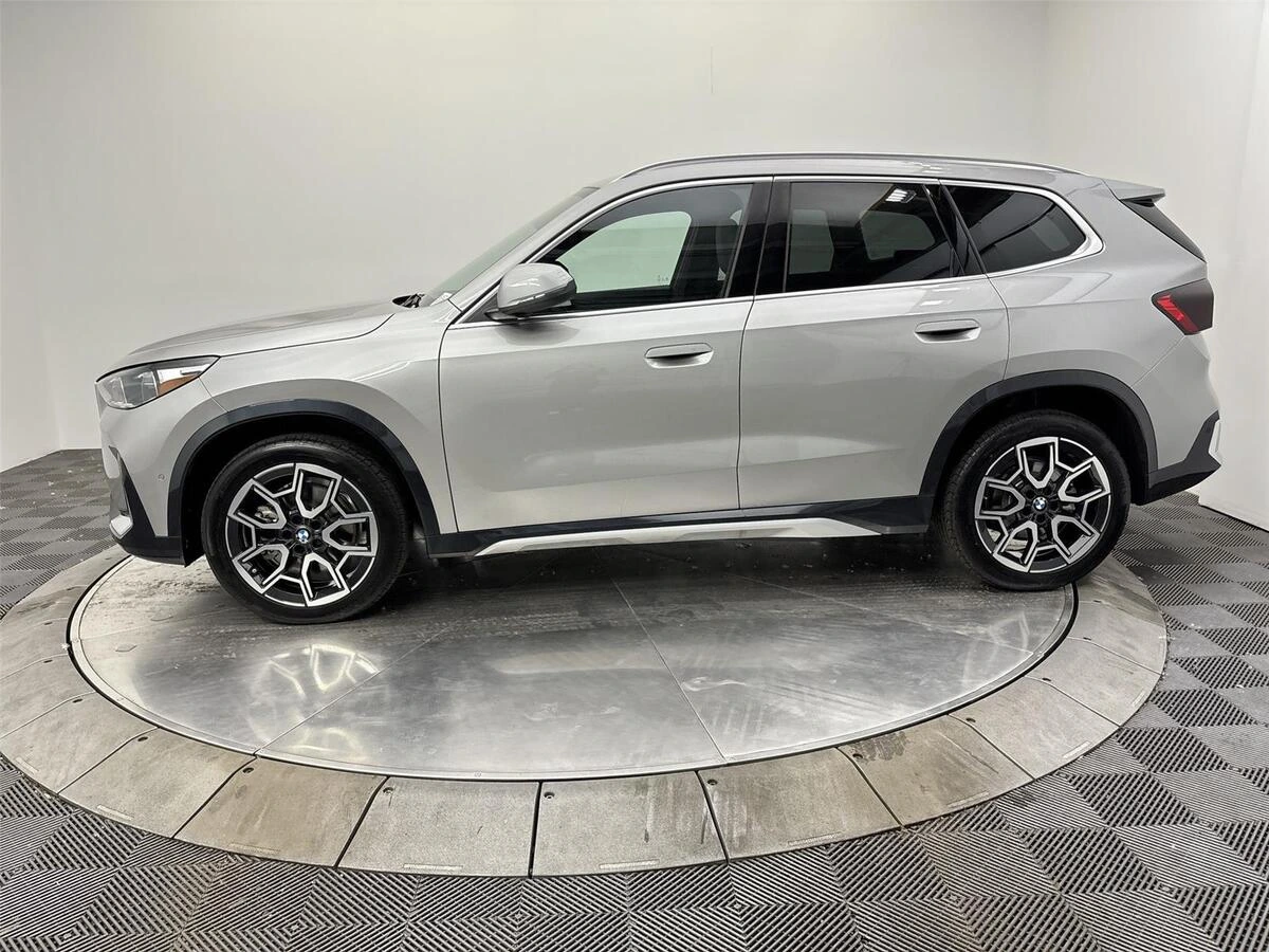 2025 BMW X1 28i - Photo 16