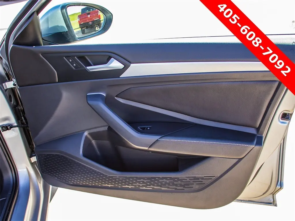 2022 Volkswagen Jetta 1.5T SE photo 12