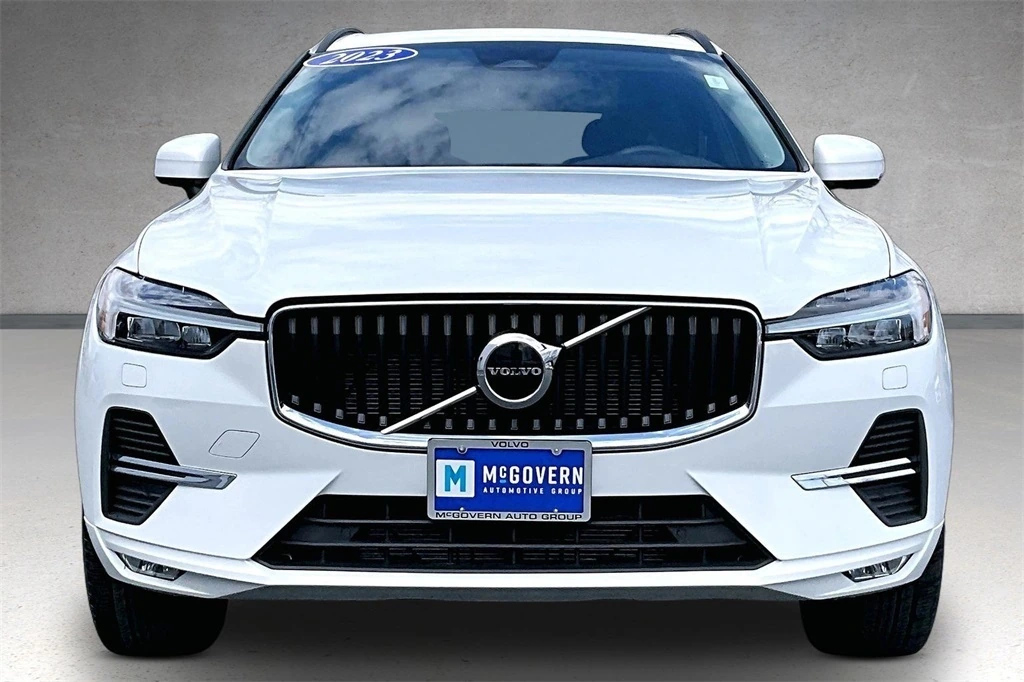 2023 Volvo - image 2