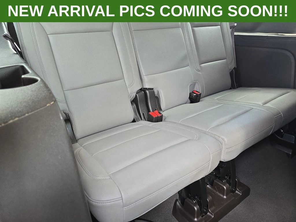 2024 Chevrolet Suburban LT - Photo 12
