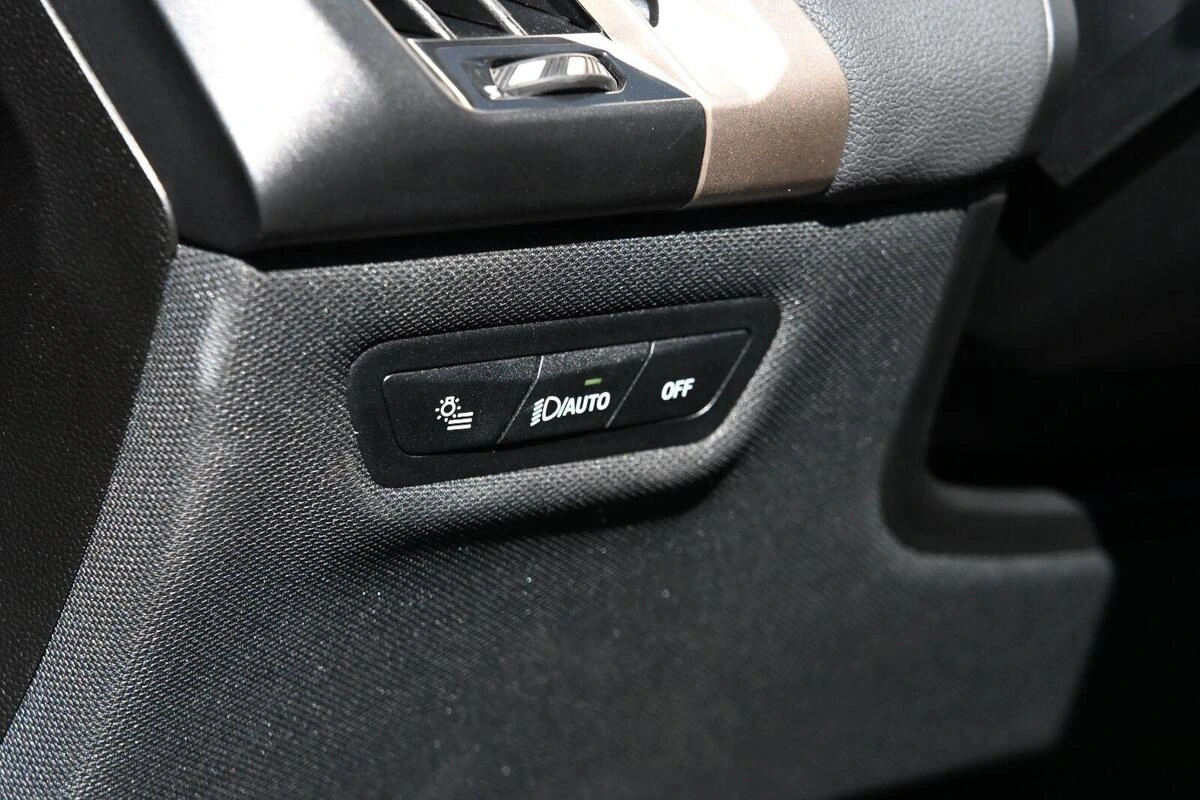2024 BMW iX Base - Photo 14
