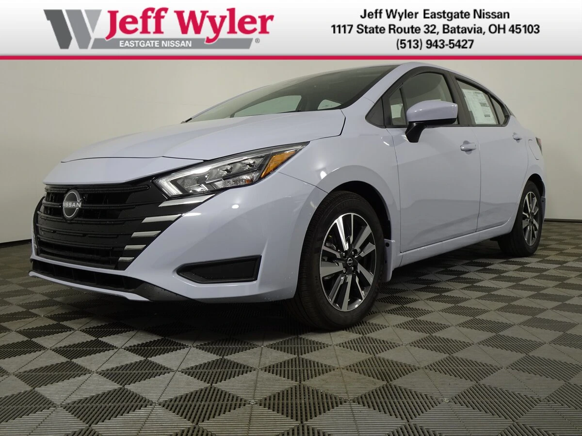 2025 Nissan Versa Sedan SV - Photo 13