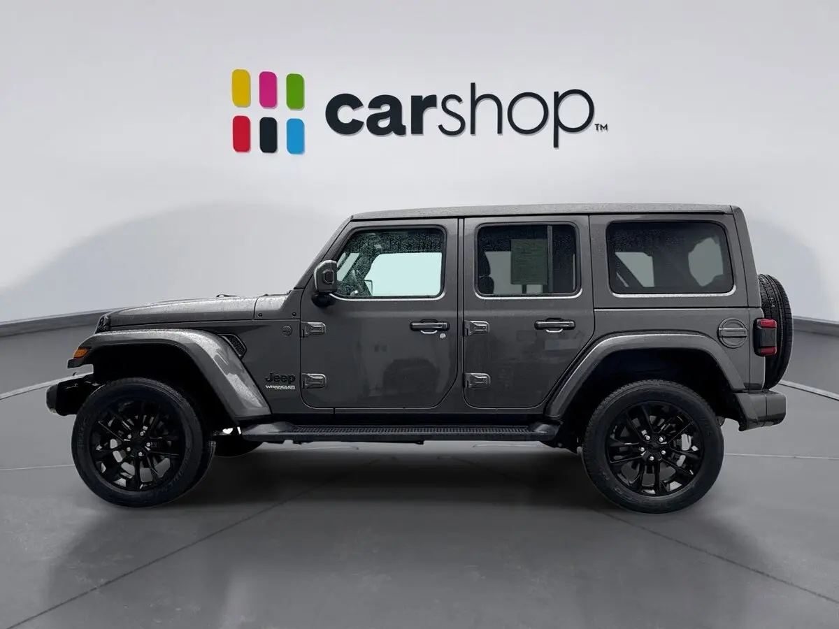 2021 Jeep Wrangler Unlimited Sahara High Altitude photo 2