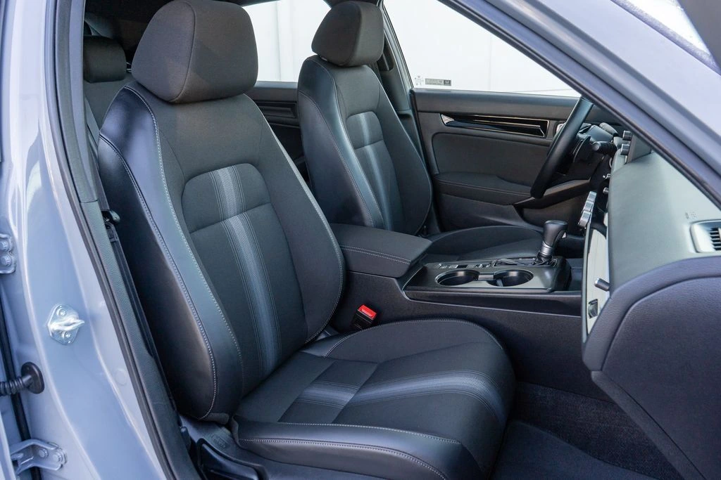 2026 Honda Civic Hatchback Sport - Photo 22