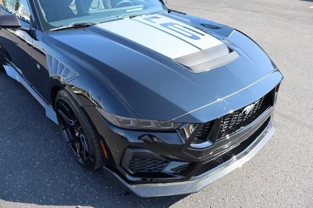 2025 Ford Mustang GT Premium photo 17