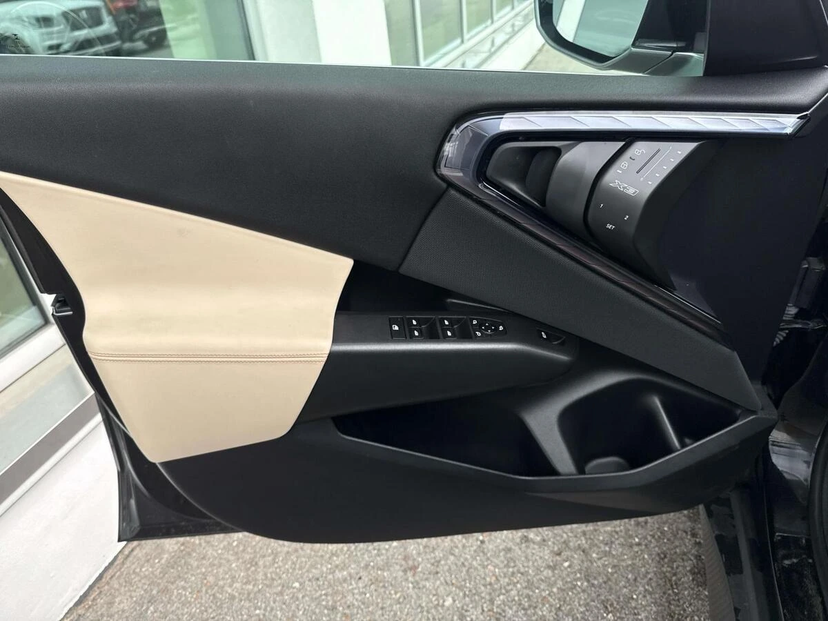 2025 BMW X3 30 - Photo 19
