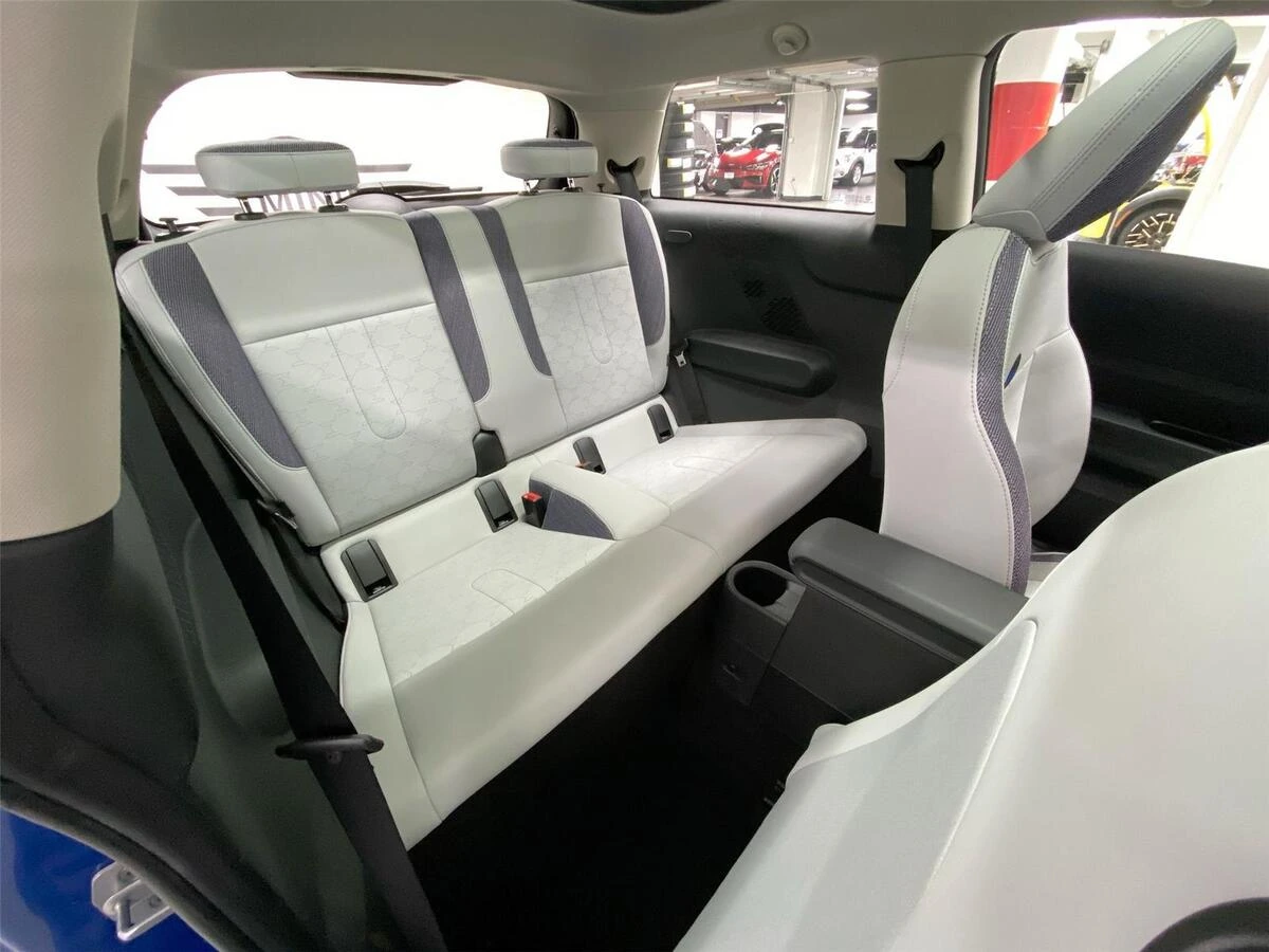 2025 MINI Hardtop 2 Door S - Photo 29