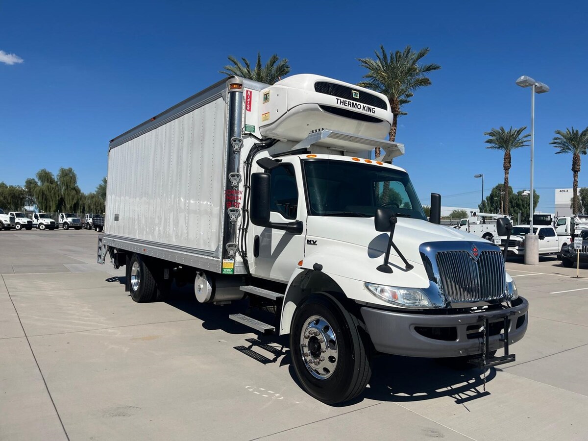2020 International MV in Phoenix, AZ — photo 7