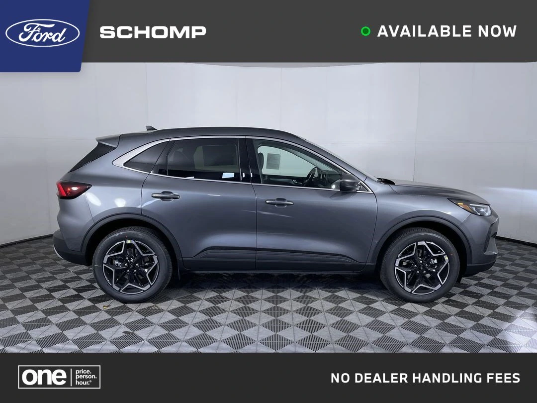 2026 Ford Escape Platinum's photo