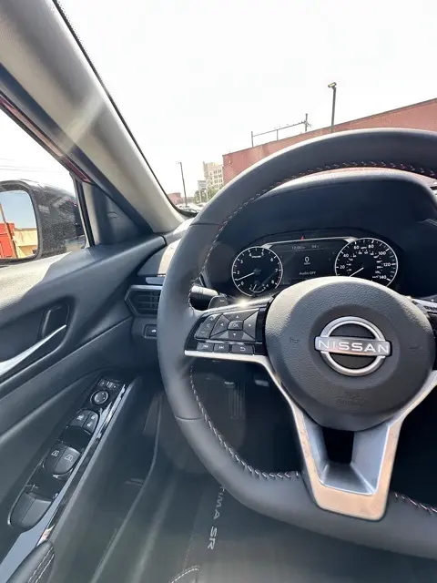 2025 Nissan Altima 2.5 SR photo 15