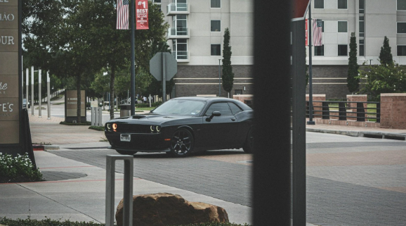 Explore common brake problems and solutions with Pella car care. Learn basic and advanced troubleshooting to keep your Dodge safe on the road.