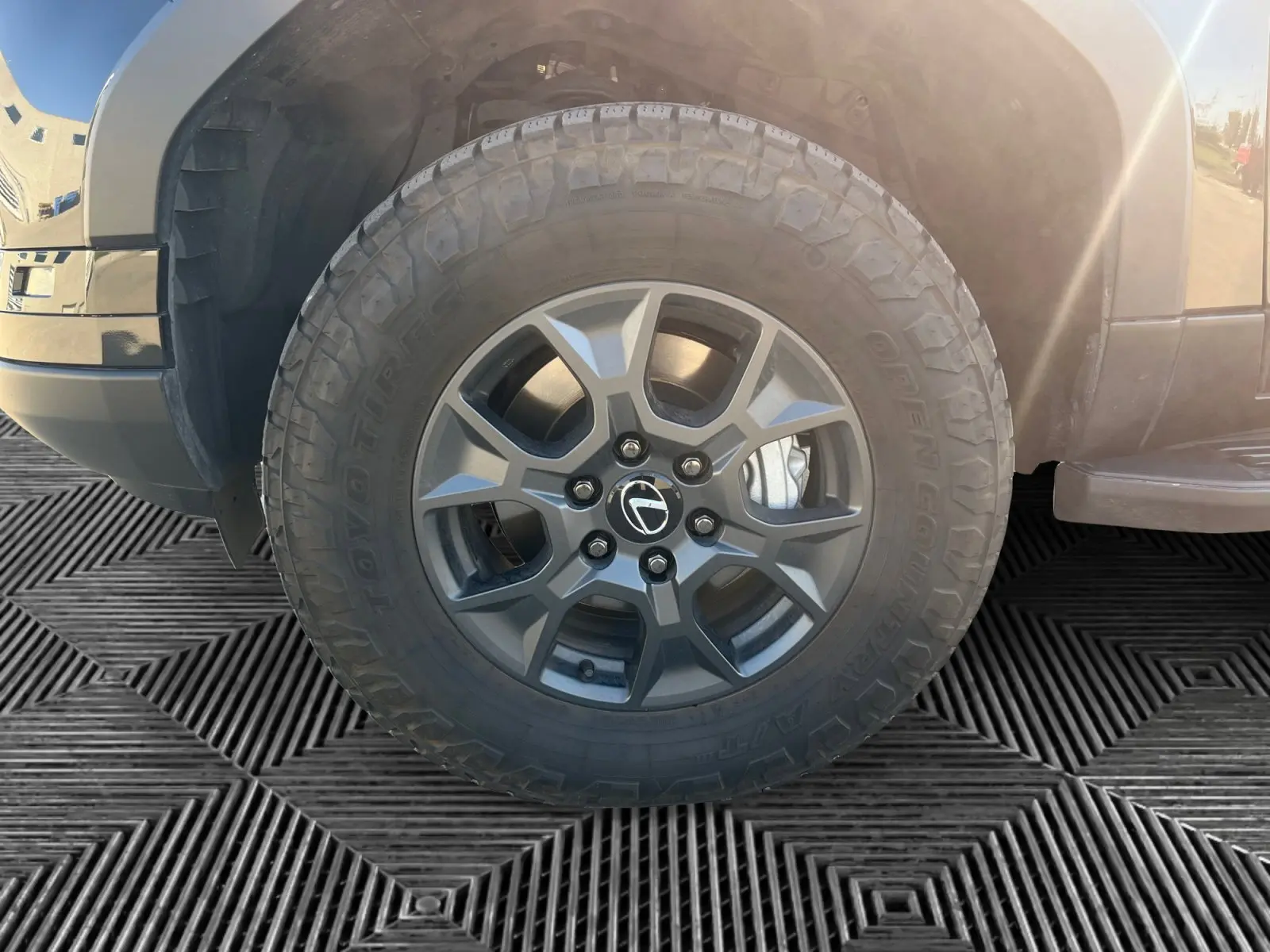 2025 Lexus GX 550 Overtrail photo 13