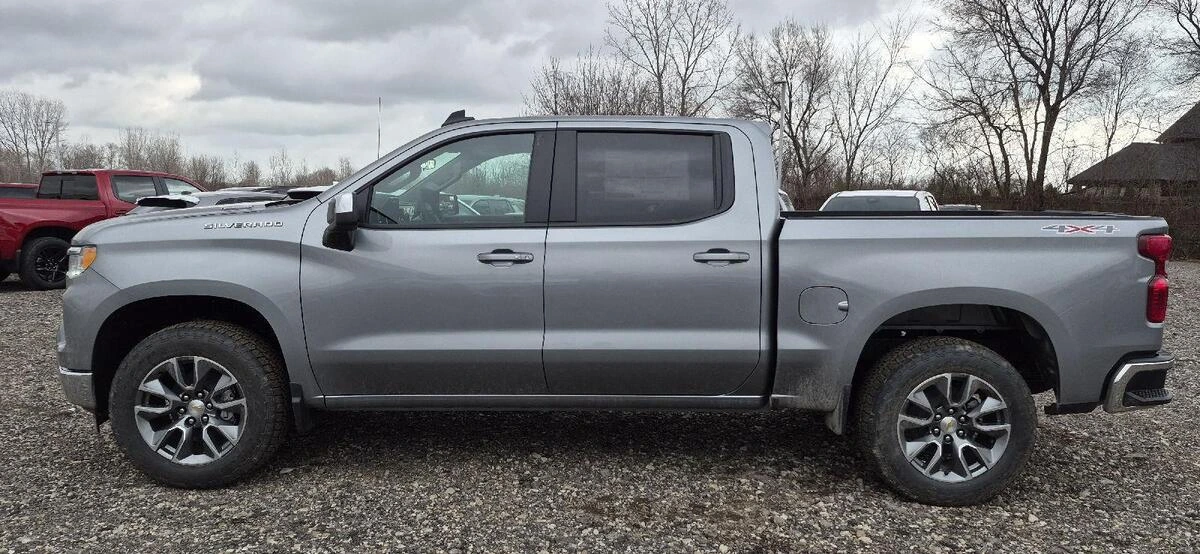 2026 Chevrolet Silverado 1500 LT - Photo 9