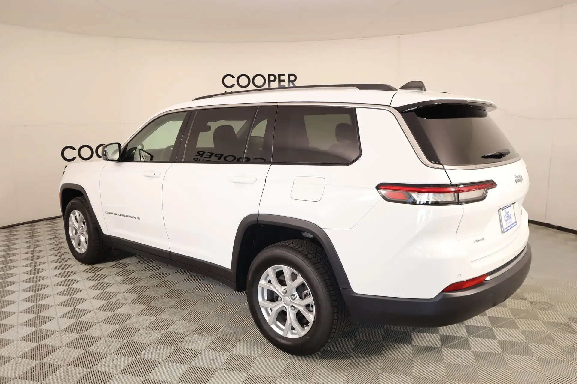 2023 Jeep Grand Cherokee Limited photo 21