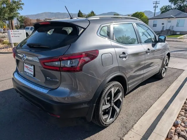 2022 Nissan Rogue Sport SL photo 4