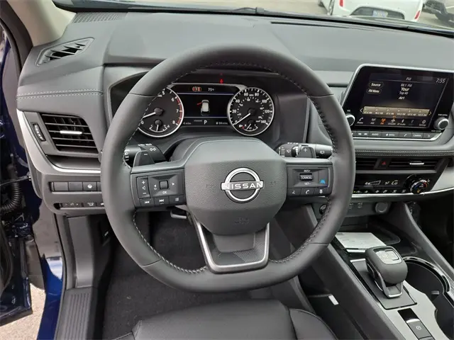 2026 Nissan Rogue SV photo 30