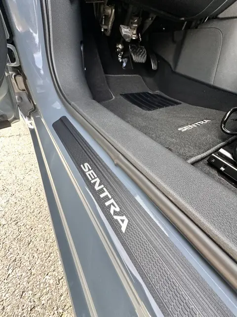 2025 Nissan Sentra SV photo 19
