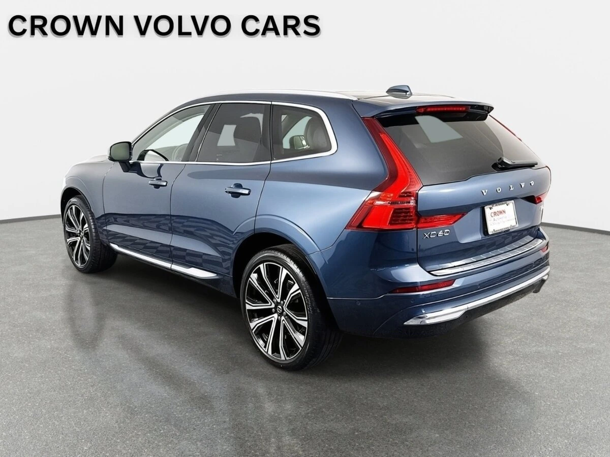 2023 Volvo - image 7