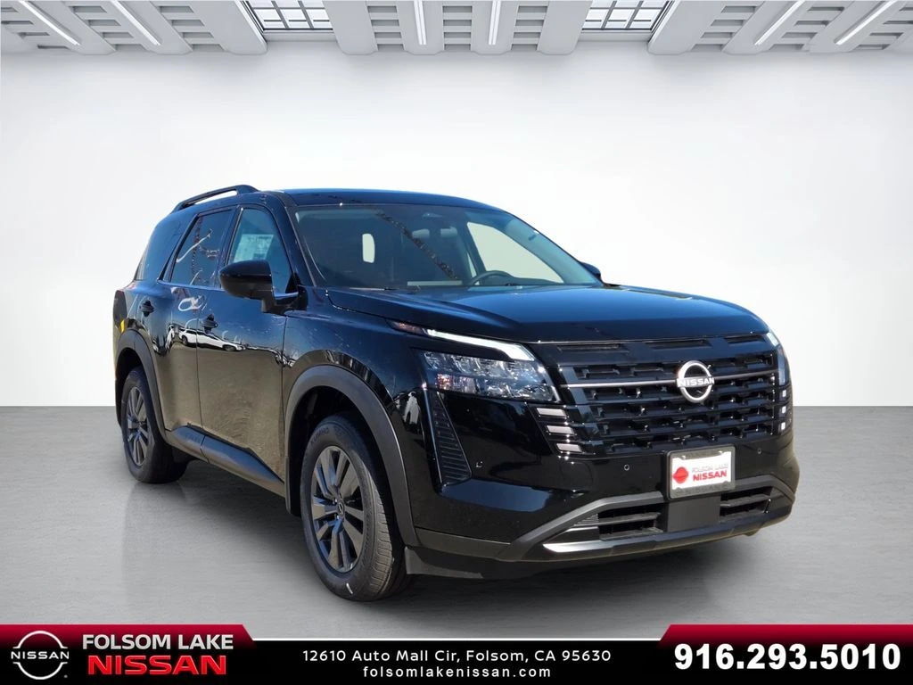 2026 Nissan Pathfinder SV 4WD's photo